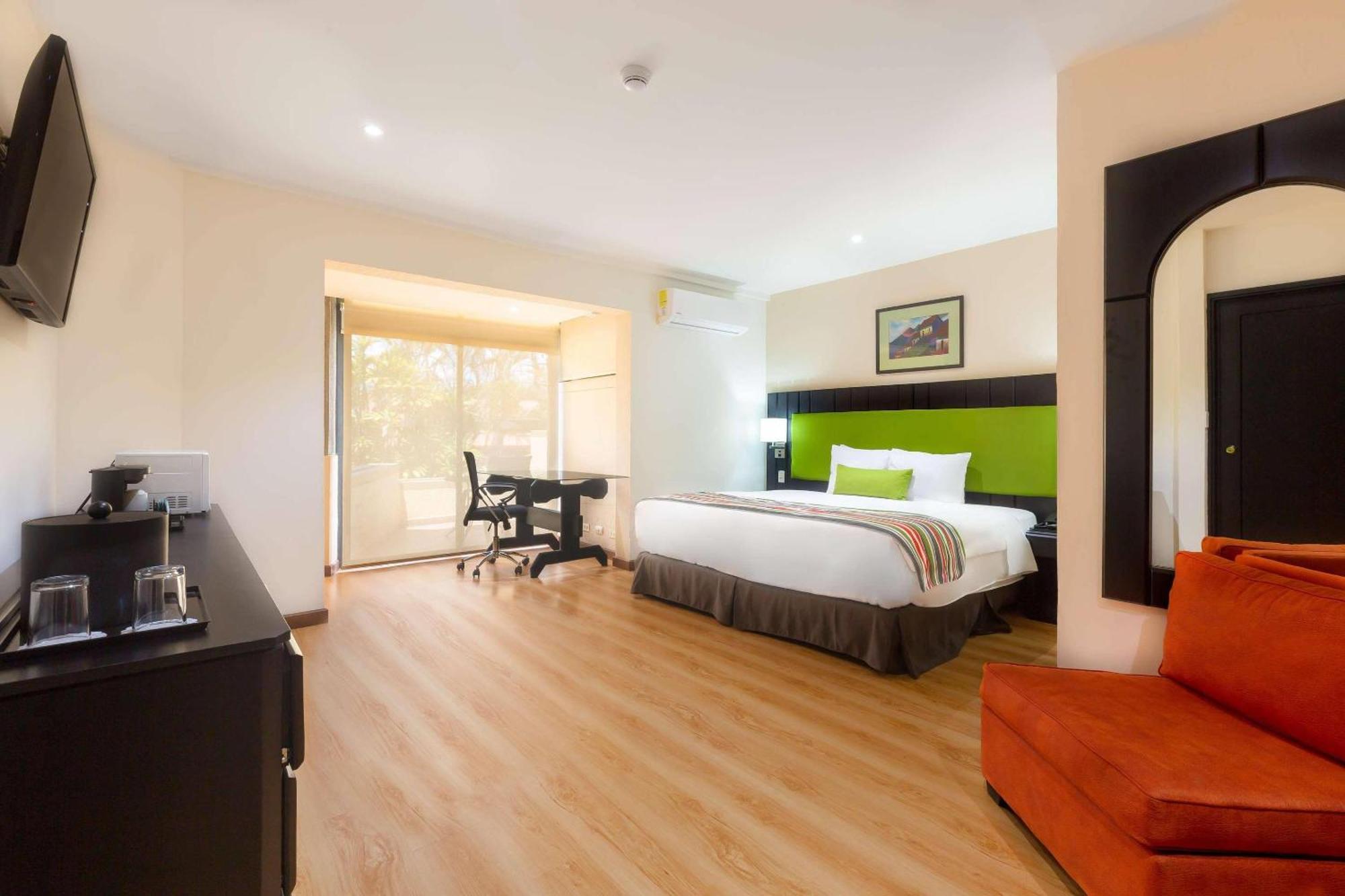 Country Inn & Suites By Radisson, San Jose Aeropuerto, Costa Rica Bagian luar foto