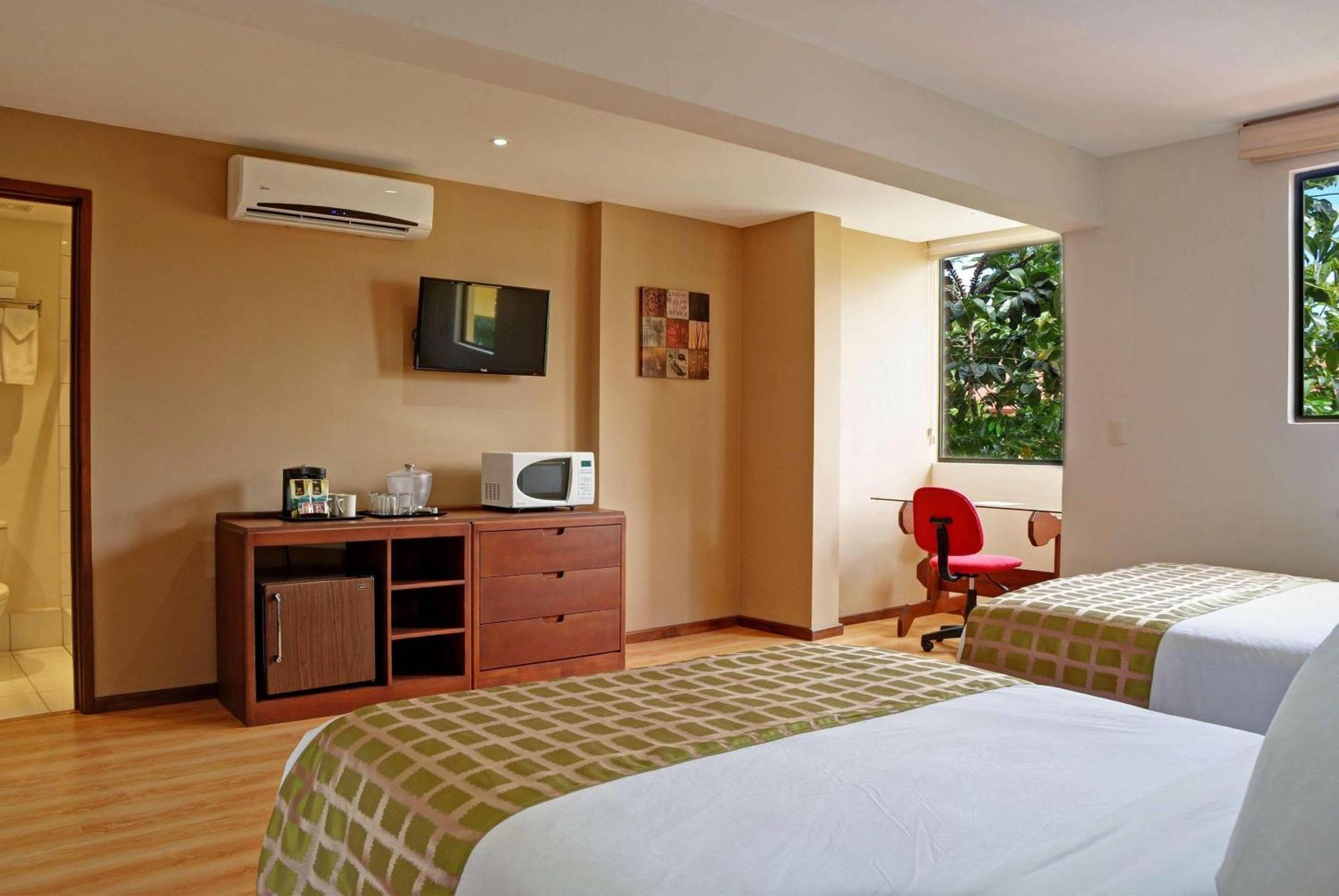 Country Inn & Suites By Radisson, San Jose Aeropuerto, Costa Rica Bagian luar foto