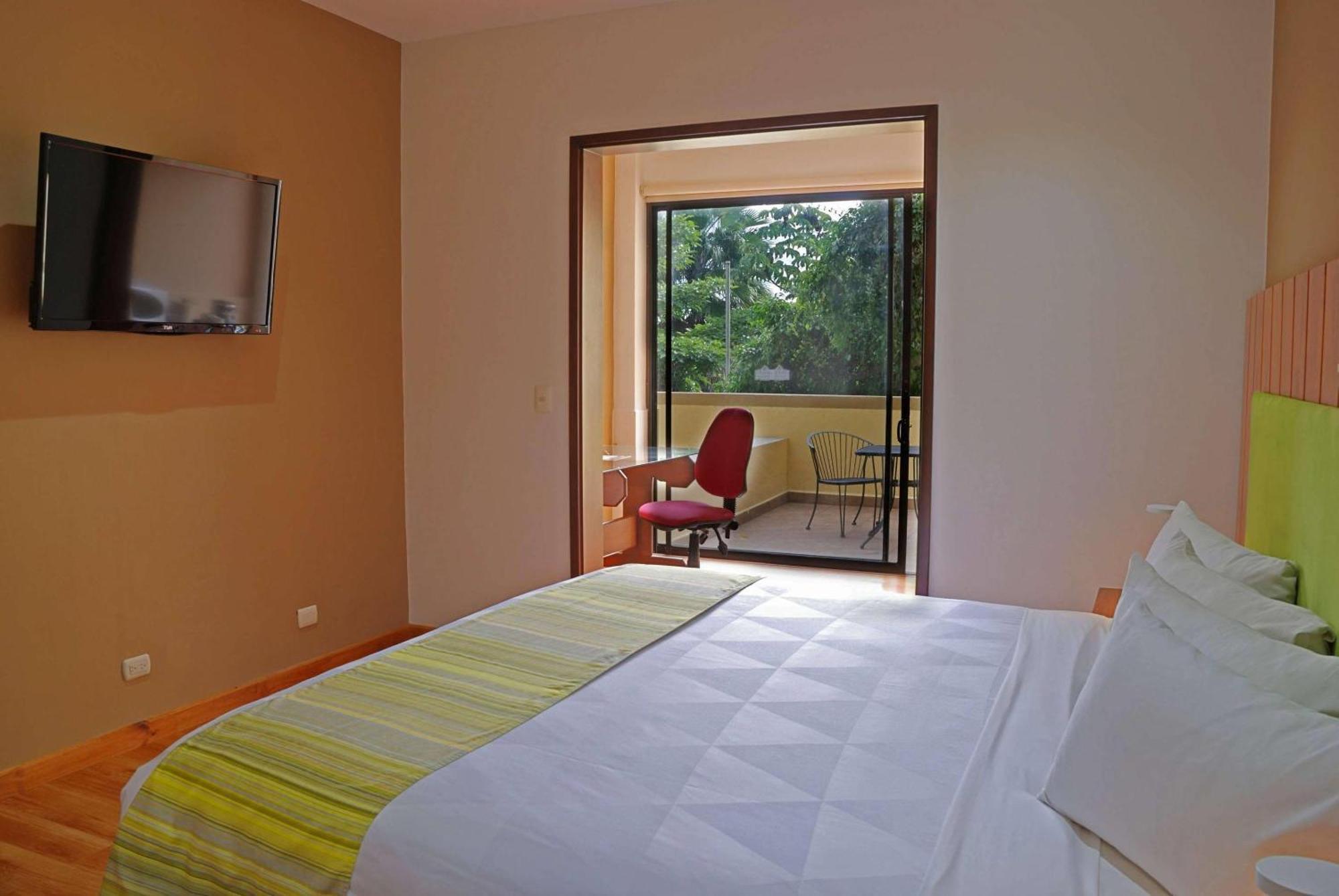 Country Inn & Suites By Radisson, San Jose Aeropuerto, Costa Rica Bagian luar foto